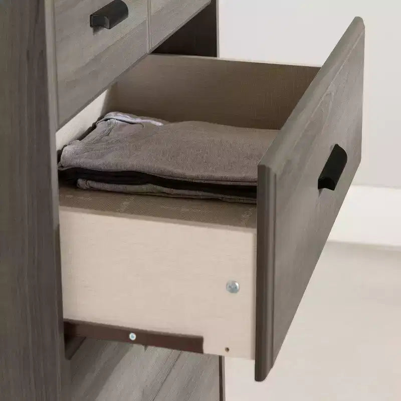 Commode à cinq tiroirs