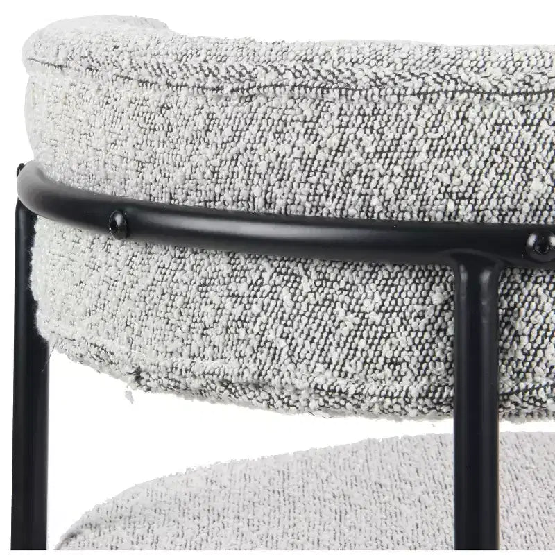 Chaise de salle à manger moderne en tissu à dossier rond, avec coussins épais et pieds en métal ; chaise d'appoint confortable pour la cuisine ou le salon