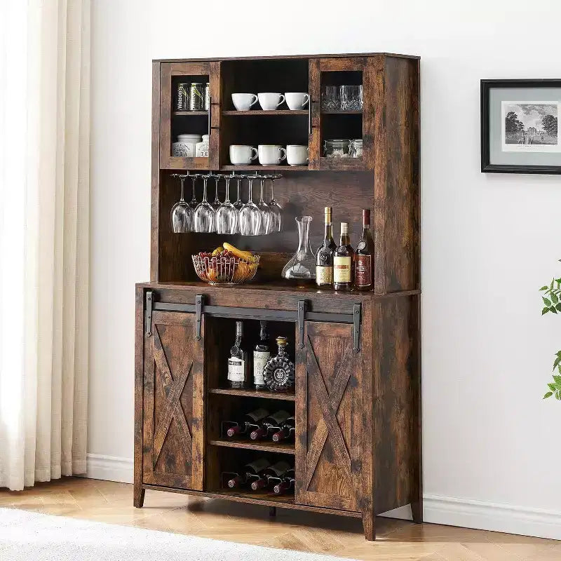 Cave à vin de 70 pouces avec armoires de rangement, porte coulissante façon grange, étagères réglables et porte-verres