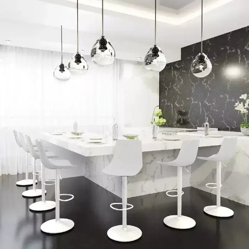 Tabourets de bar avec piètement en fer blanc Tabourets de comptoir réglables en hauteur avec assise en cuir, fonction pivotante et repose-pieds