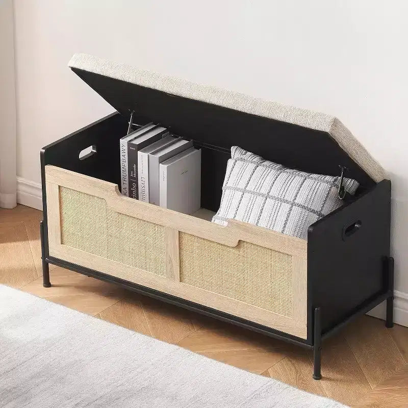 Banc de rangement en osier avec charnières de sécurité, banc à chaussures rembourré pour entrée et coffre de rangement